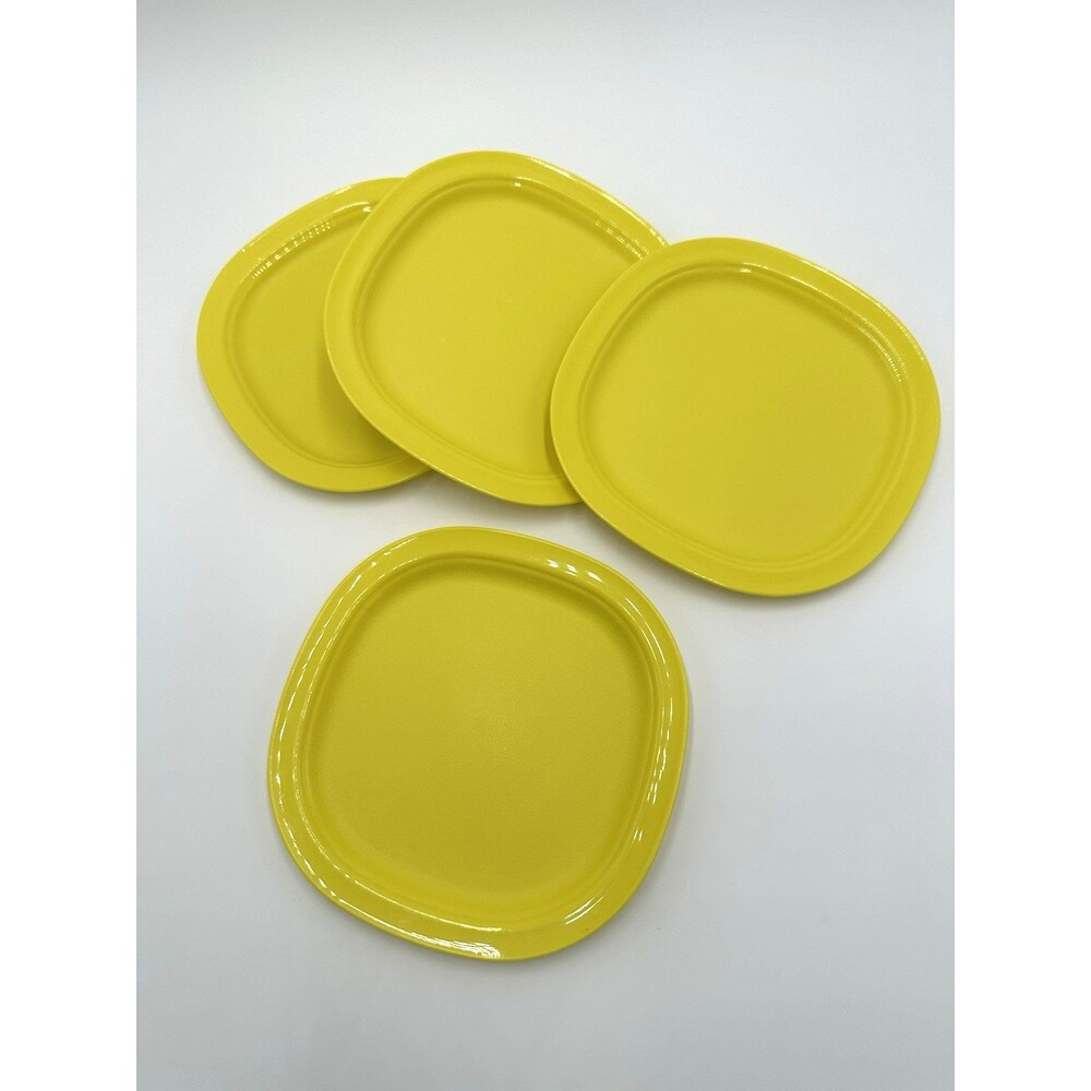 Tupperware 3609 Luncheon Plates Microwaveable Dessert 7 3/4"  Yellow Kids (4)